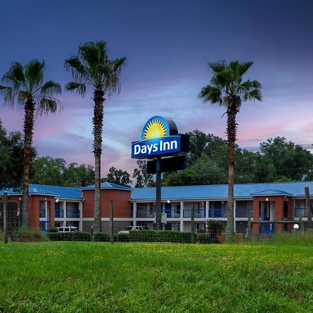 Days Inn By Wyndham Чипли Екстериор снимка